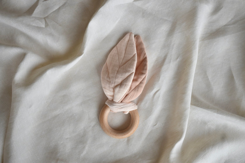 Soft Leaf Muslin Teether