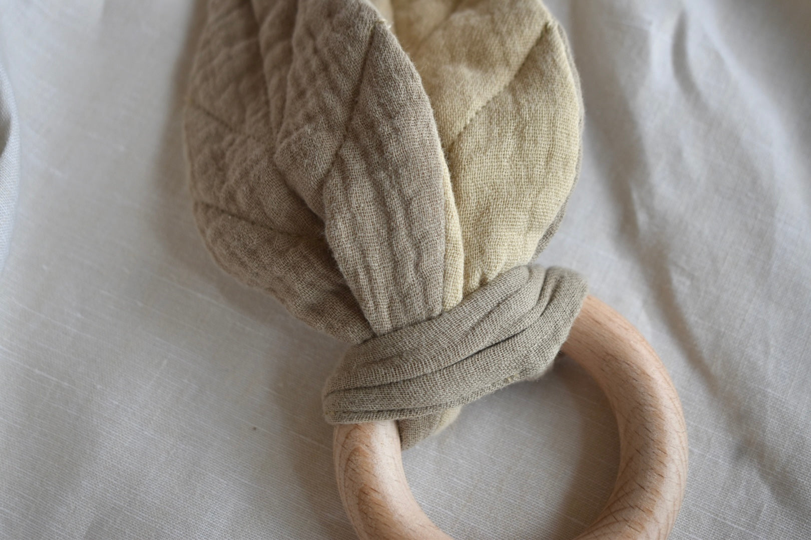 Soft Leaf Muslin Teether