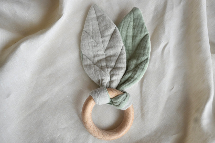 Soft Leaf Muslin Teether