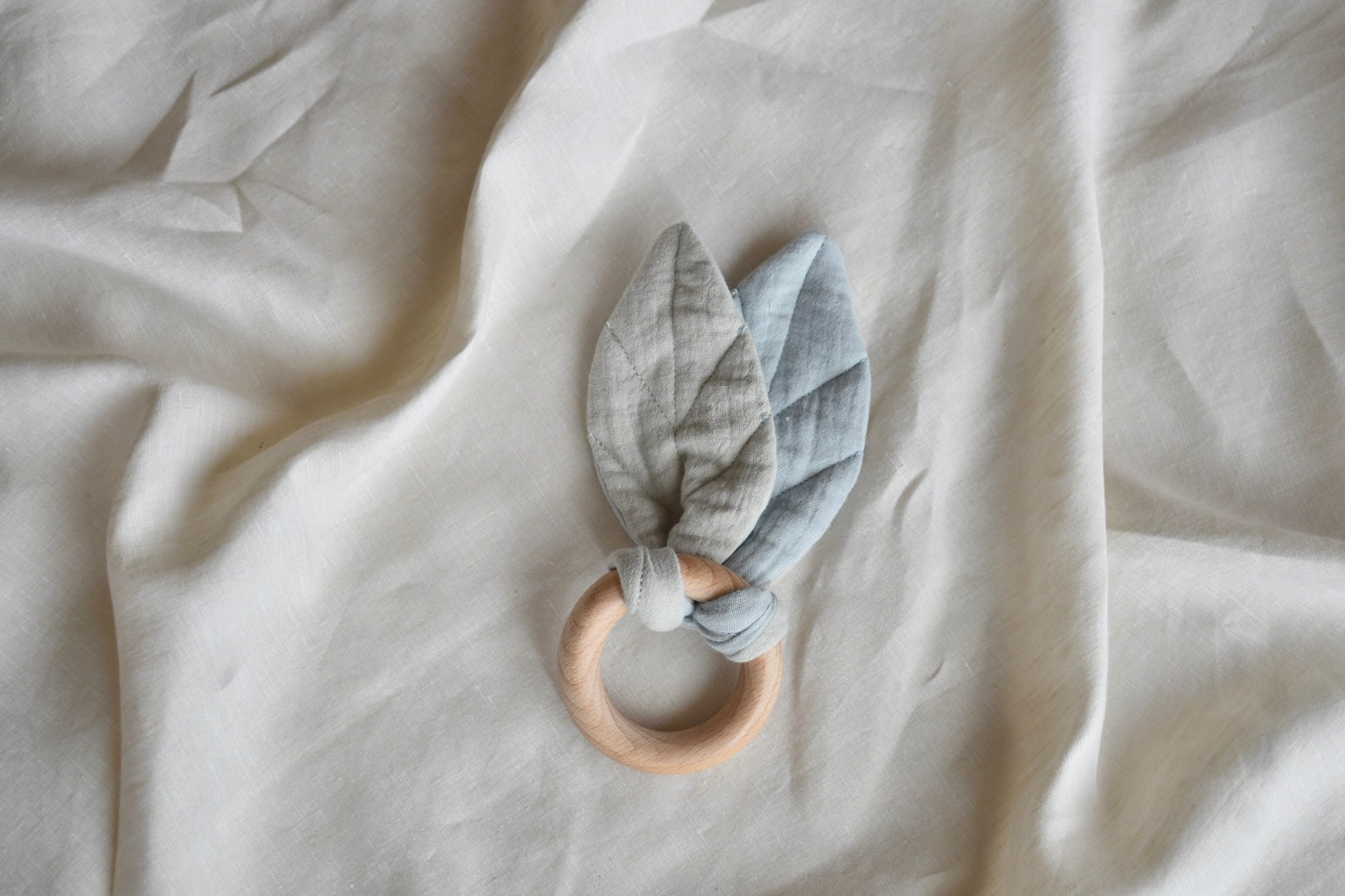 Soft Leaf Muslin Teether