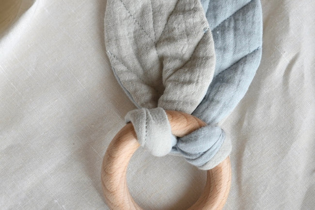 Soft Leaf Muslin Teether